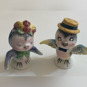 Vintage Japan kitschy bluebirds salt and pepper shakers